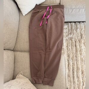 Figs Size Small Zamora Jogger Scrub Pant Brown